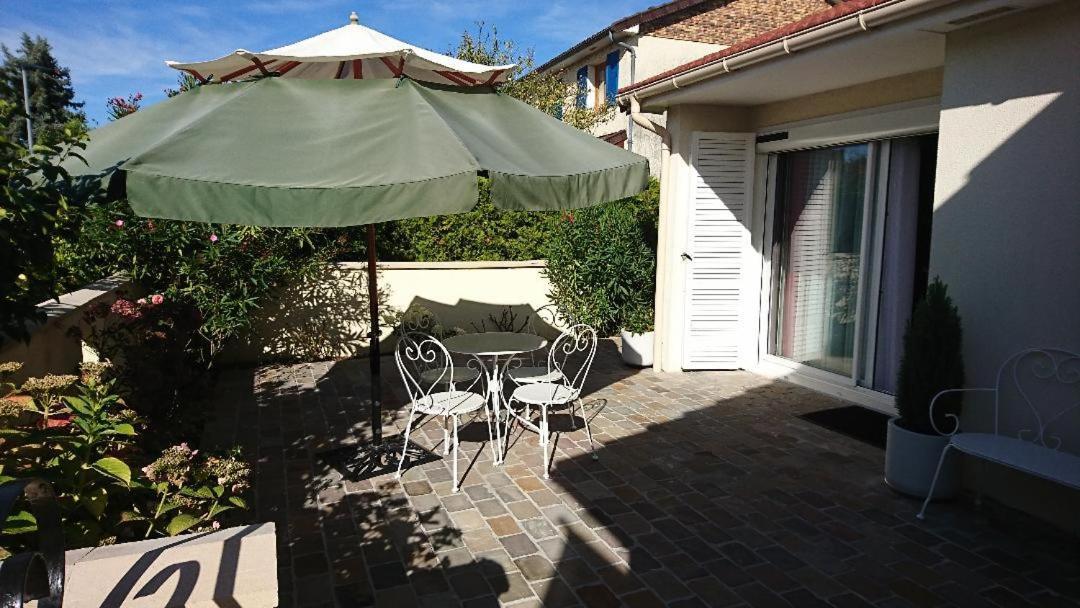 Bed and Breakfast Chez Maryna Longpont-sur-Orge Экстерьер фото